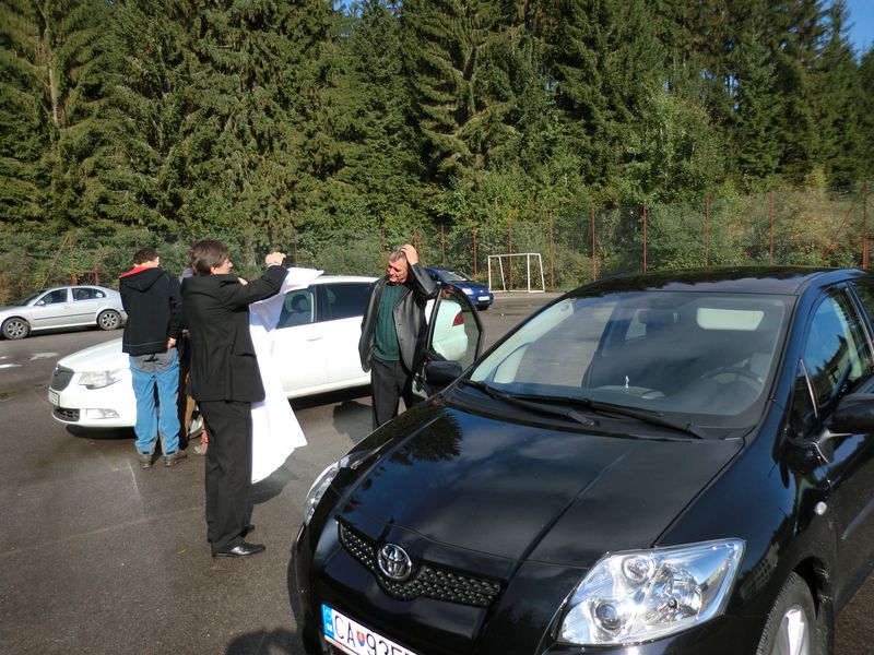 vysvätenie automobilov