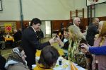 spoločný prípitok s p. farárom vdp. Petrom Jankechom
