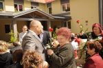starosta obce Ľuboš Stríž medzi mamami