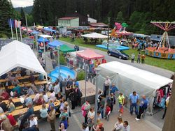 Počas víkendu 11.- 12. júna 2016 sa konali v obci Klokočov hodové slávnosti