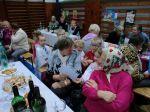 detičky z MŠ rozdávali seniorom prekvapenie