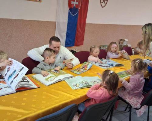 Marec – mesiac knihy v našej knižnici