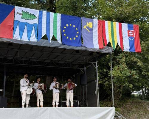 Vatra priateľstva